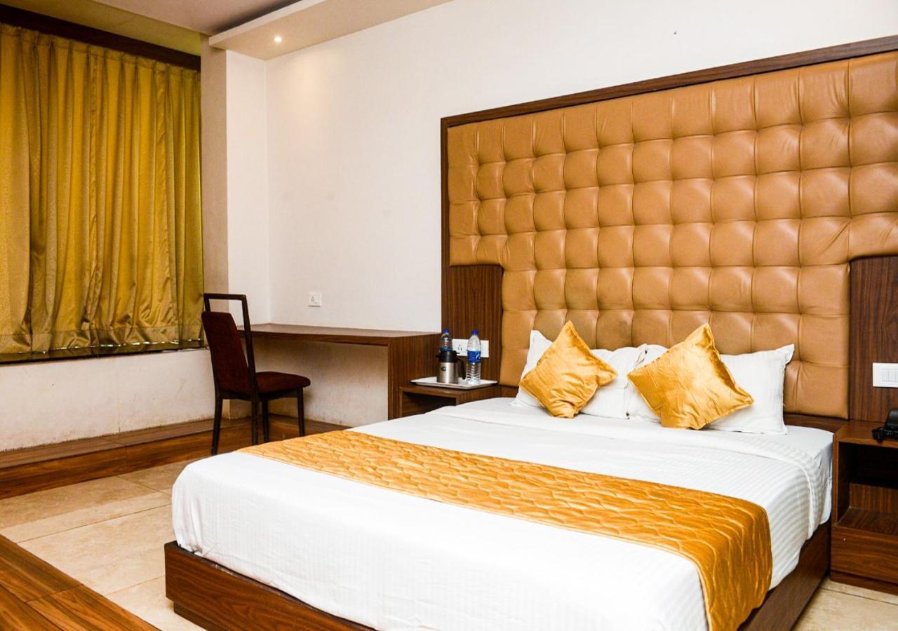 Hotel Bkc Inn - Near Trade Center, Visa Consulate Мумбаи Экстерьер фото