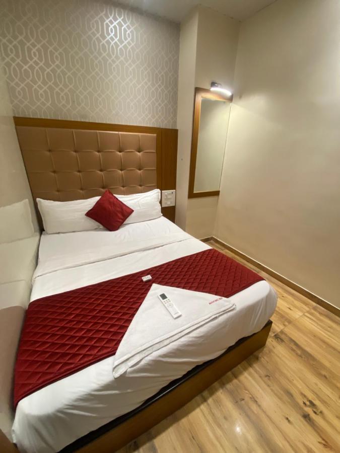 Hotel Bkc Inn - Near Trade Center, Visa Consulate Мумбаи Экстерьер фото