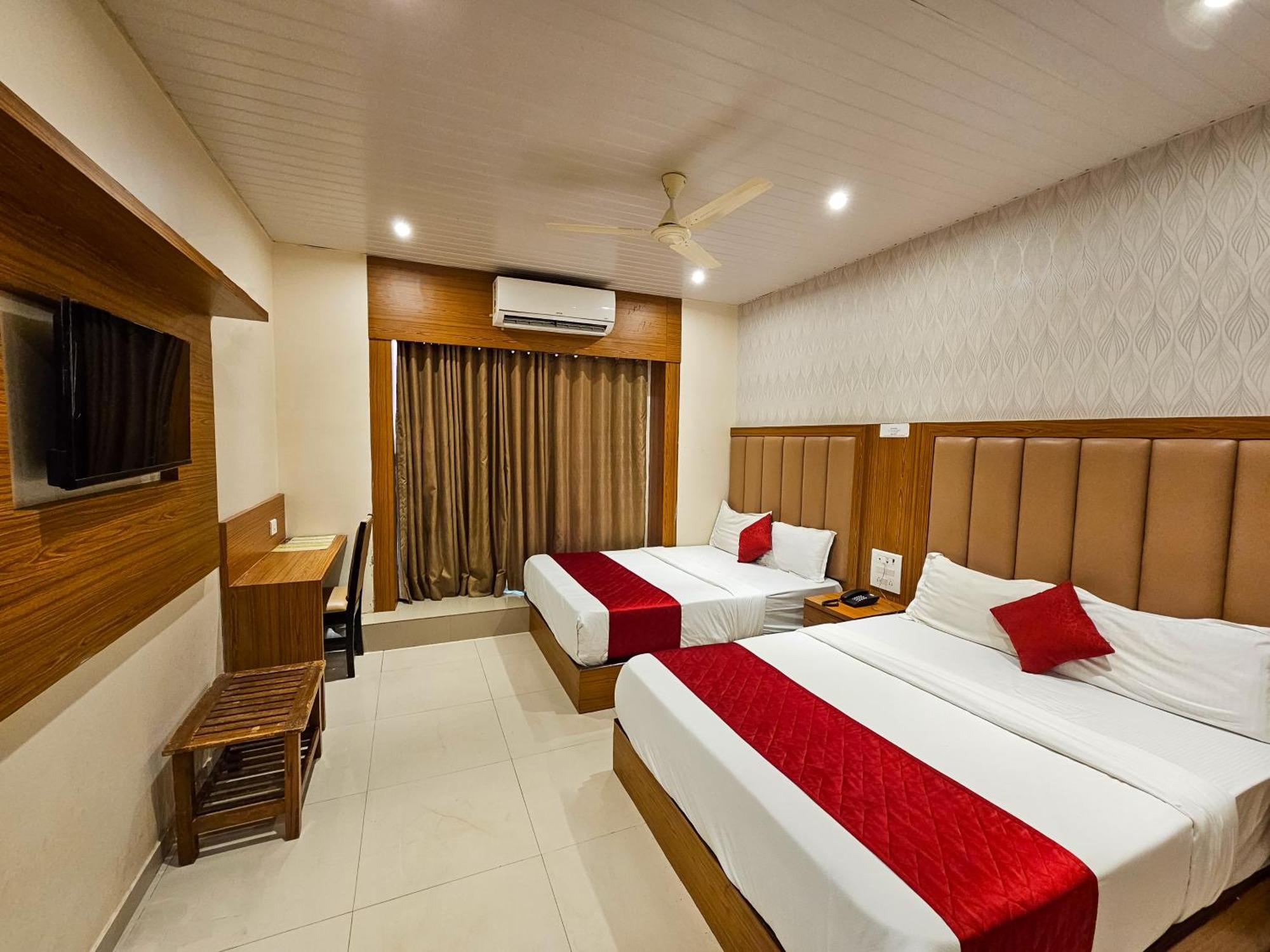 Hotel Bkc Inn - Near Trade Center, Visa Consulate Мумбаи Экстерьер фото