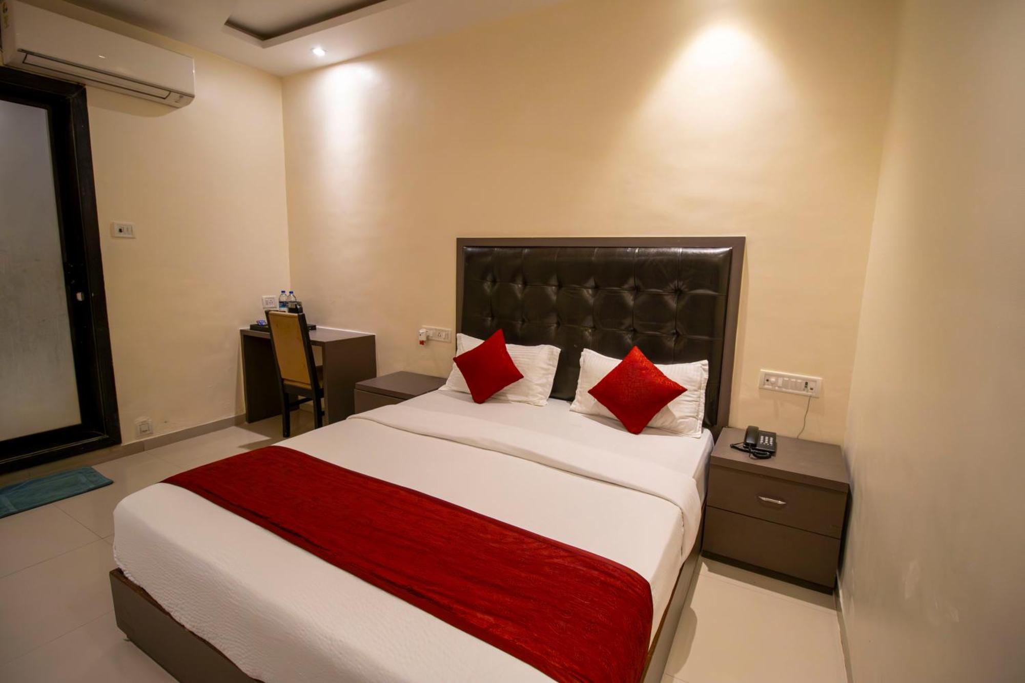 Hotel Bkc Inn - Near Trade Center, Visa Consulate Мумбаи Экстерьер фото