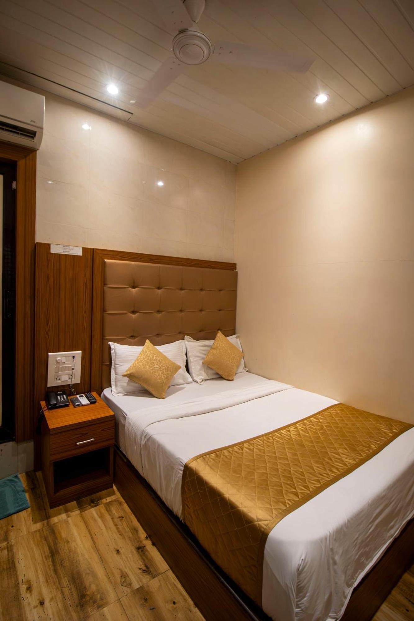 Hotel Bkc Inn - Near Trade Center, Visa Consulate Мумбаи Экстерьер фото
